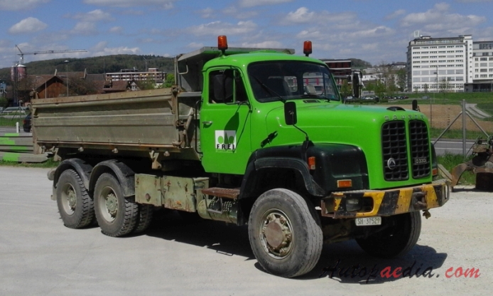 Saurer type D 1959-1983 (1974-1983 Saurer D330 Frei Gartenbau Erdbau 6x6 dump truck), right front view