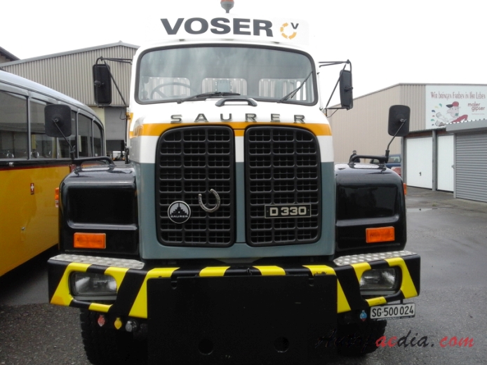 Saurer type D 1959-1983 (1974-1983 Saurer D330 Voser Henau 4x4 dump truck), front view