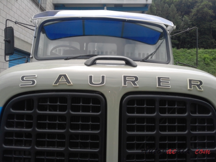 Saurer type D 1959-1983 (1978-1983 Saurer D290B Knecht Schwaderloch 4x2 dump truck), front emblem  