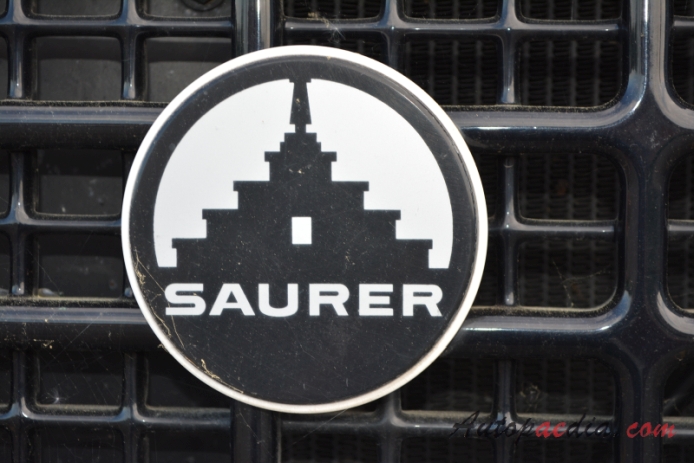 Saurer typ D 1959-1983 (1978-1983 Saurer D290B Rauber Gartenbau 4x2 wywrotka), emblemat przód 
