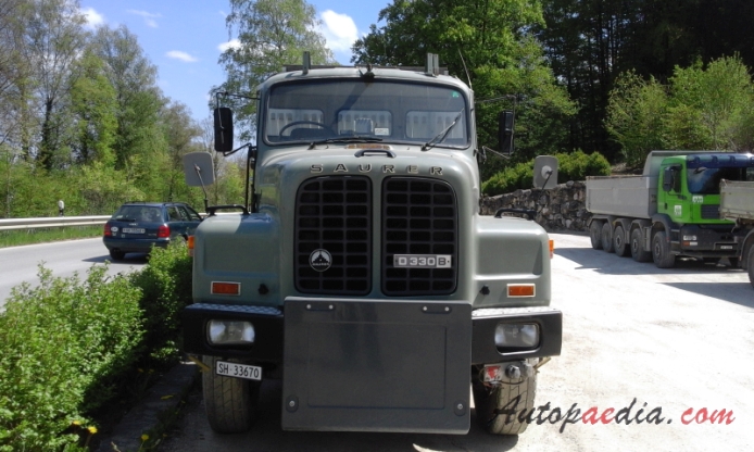 Saurer type D 1959-1983 (1978-1983 Saurer D330B Frei Gartenbau Erdbau 4x4 dump truck), front view