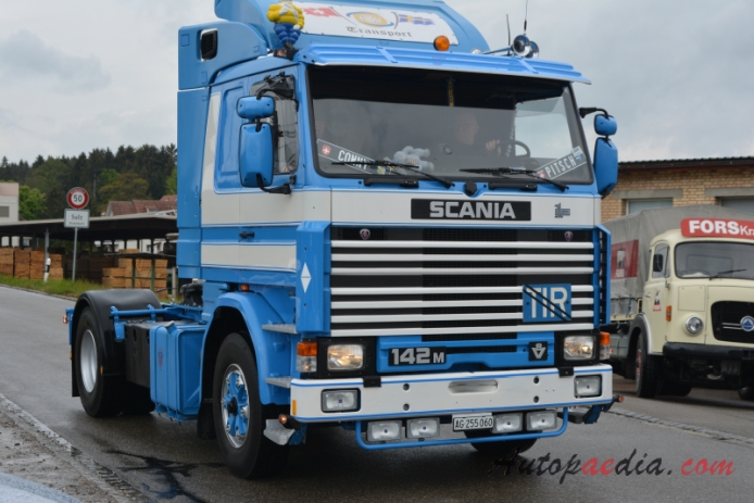 Scania 1980-1989 (Scania 2-series/GPRT) (1984 Scania 142M PW Transport semi truck), right front view