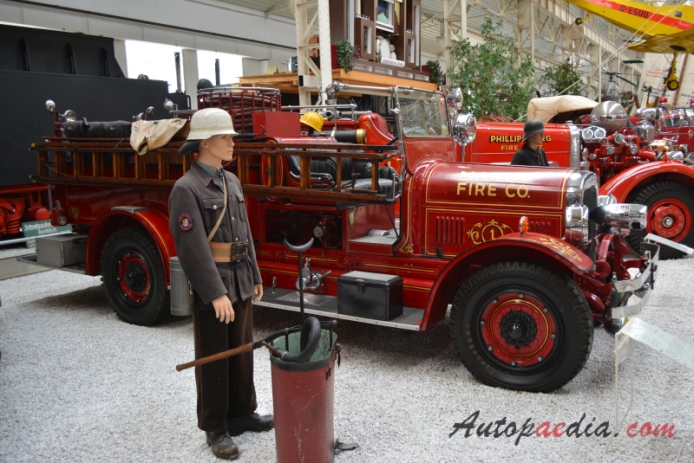 Seagrave nieznany model 1929 (wóz strażacki), prawy bok