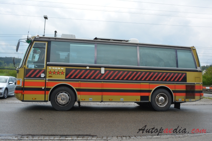 Setra bus 3rd generation (Setra S 200) 1976-1991 (1981 Kässbohrer-Setra S 209 HM), left side view