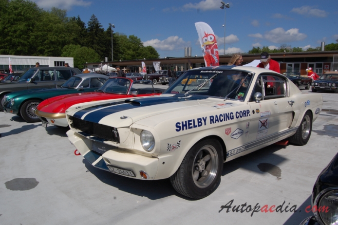 Shelby Mustang 1965-1970 (1966 GT 350R fastback 2d), left front view