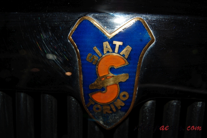 Siata Daina 1950-1958 (1952 Siata Daina Stabilimenti Farina Transformabile cabriolet 2d), emblemat przód 