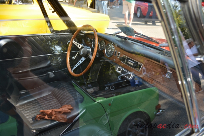Simca 1200S Coupé 1967-1971 (1968 Simca 1200 S Bertone Coupé 2d), wnętrze