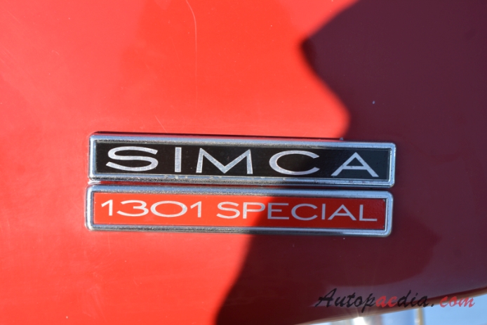 Simca 1301 1966-1975 (1973 Simca 1301 Special sedan 4d), rear emblem  