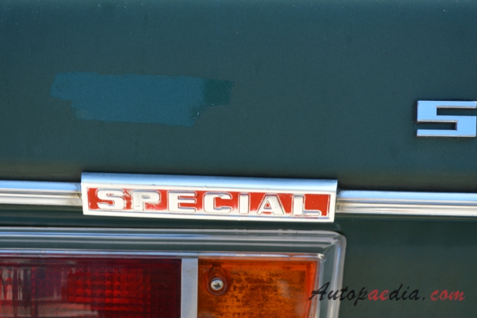 Simca 1501 1966-1975 (1970 Simca 1501 Special sedan 4d), emblemat tył 