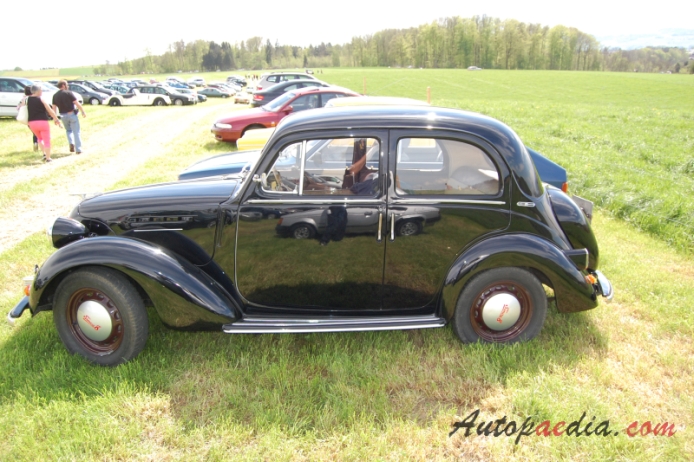 Simca 8 1938-1951 (berlina 4d), lewy bok