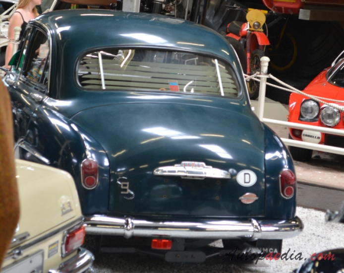 Simca Aronde 1. generacja (Simca 9) 1951-1955 (1954 sedan 4d), tył