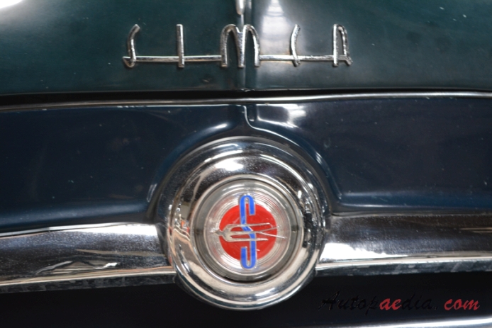 Simca Aronde 1. generacja (Simca 9) 1951-1955 (1954 sedan 4d), emblemat przód 