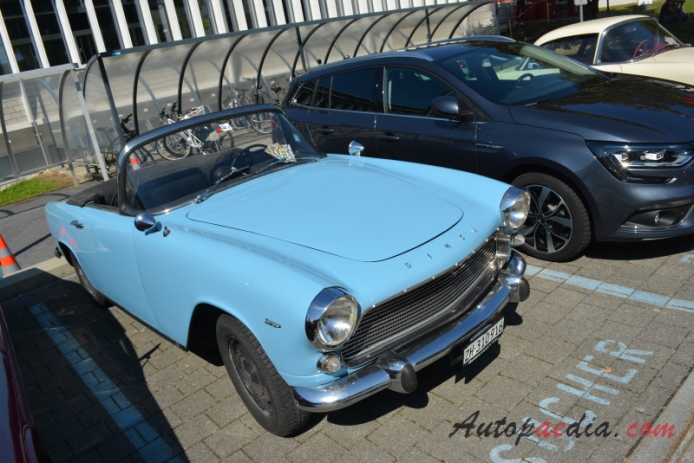 Simca Aronde 3. generacja P60 1958-1964 (1958-1962 Simca Aronde Océane cabriolet 2d), prawy przód