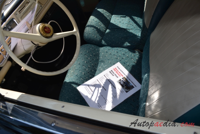 Simca Aronde 3rd generation P60 1958-1964 (1960 Simca Aronde Monaco hardtop 2d)