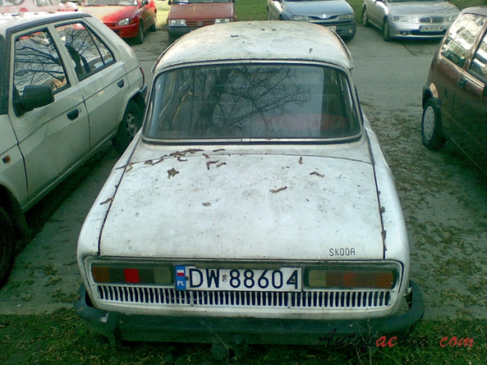 Skoda 100, 110 1969-1977 (sedan 4d), tył