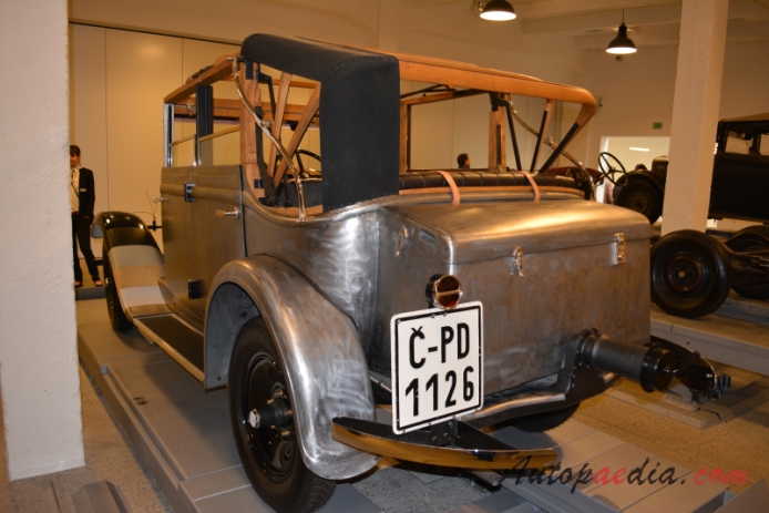 Skoda 430 1929-1932 (1932 phaeton 4d),  left rear view