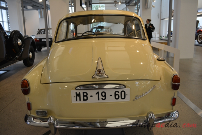 Skoda Octavia 1959-1971 (1960 Typ 985 sedan 2d), tył