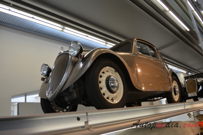 Skoda Sagitta 1936-1938 (1936 typ 911 saloon 2d), lewy przód