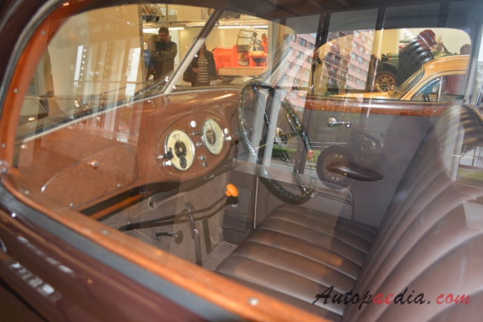 Skoda Superb 1934-1949 (1940 type 919 Superb 4000 V8 limousine 4d), interior