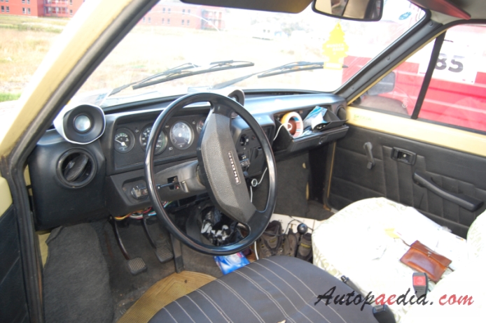 Skoda 120 1981-1990 (1981-1983 120 L sedan 4d), interior