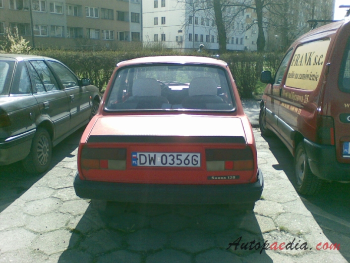 Skoda 120 1981-1990 (1983-1990 sedan 4d), tył