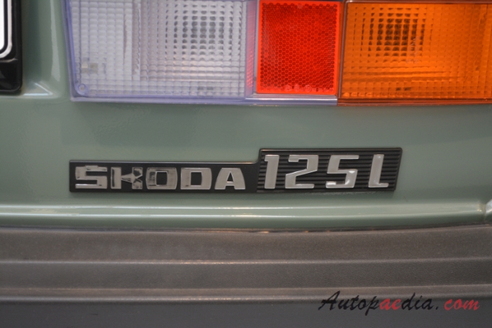 Skoda 125 1988-1990 (1989 125 L sedan 4d), rear emblem  