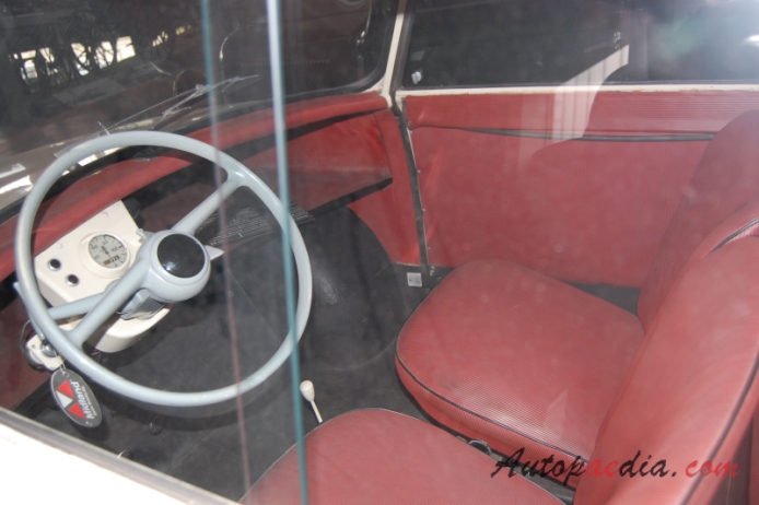 Soletta 750 1956, wnętrze