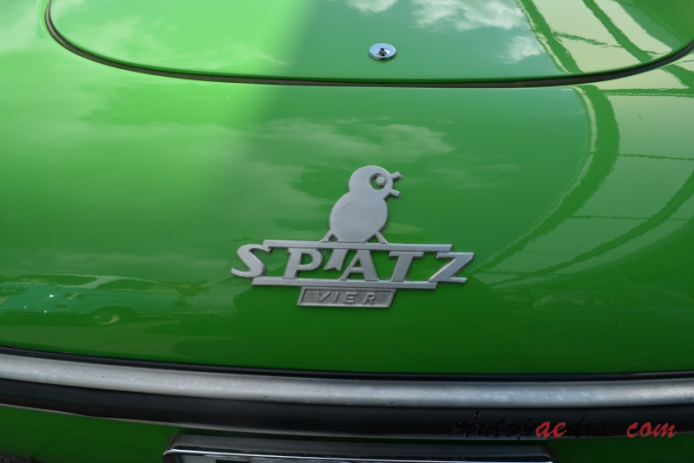 Spatz 200 1956-1957 (1956 roadster), front emblem  