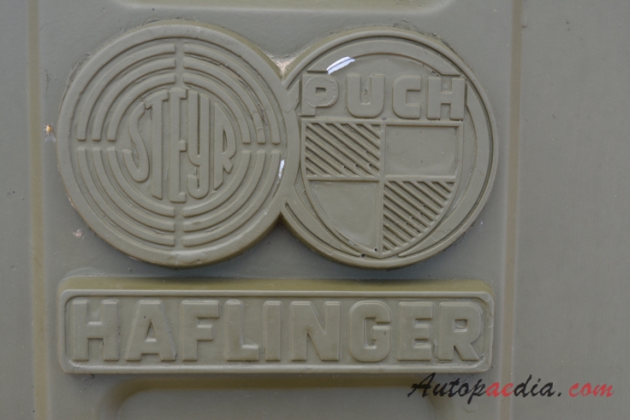 Steyr Puch Haflinger 1959-1974 (1962 Series 1 SWB pickup), front emblem  
