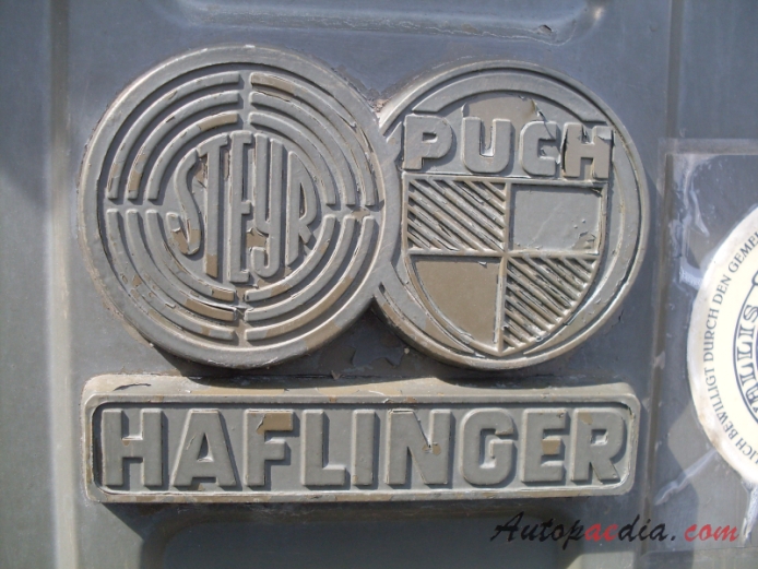 Steyr Puch Haflinger 1959-1974 (1967-1974 Series 2 SWB pickup), emblemat przód 