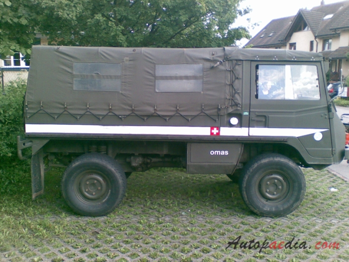 Steyr Puch Pinzgaür 1st generation 1971-1985 (1972 710M military truck), right side view