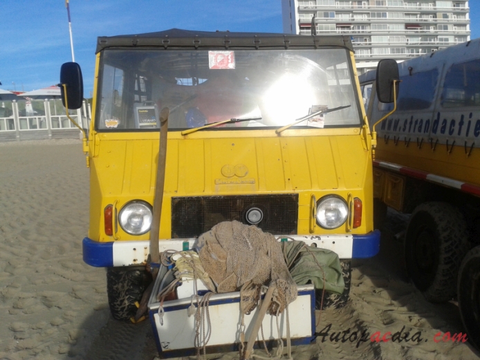 Steyr Puch Pinzgaür 1st generation 1971-1985 (712M 6x6 off-road), front view