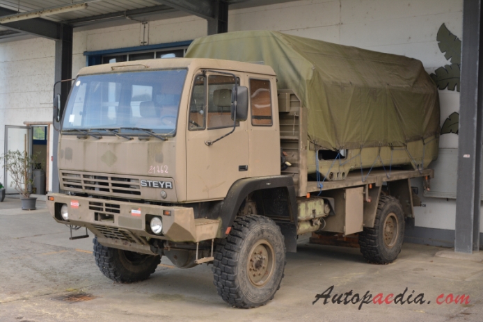 Steyr 12M18 198x-xxxx (pojazd wojskowy), lewy przód