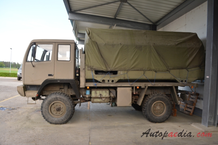 Steyr 12M18 198x-xxxx (pojazd wojskowy), lewy bok