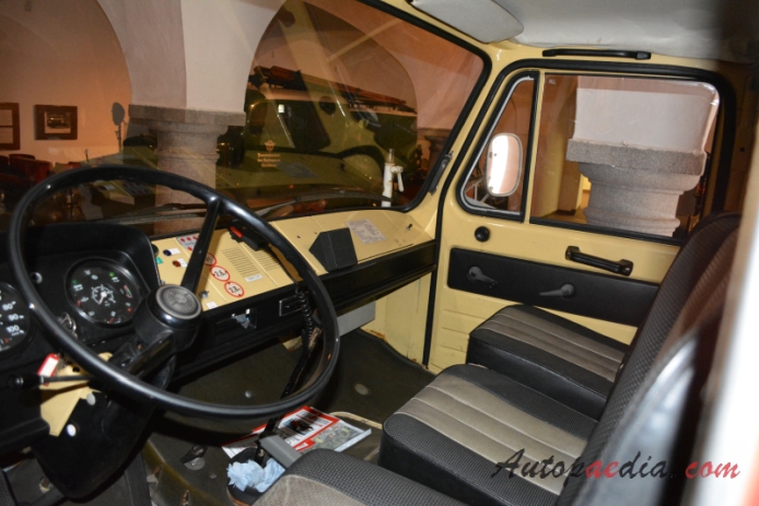 Steyr 590 1969-1977 (TLF 2000-60 Konrad Rosenbaür wóz strażacki), wnętrze
