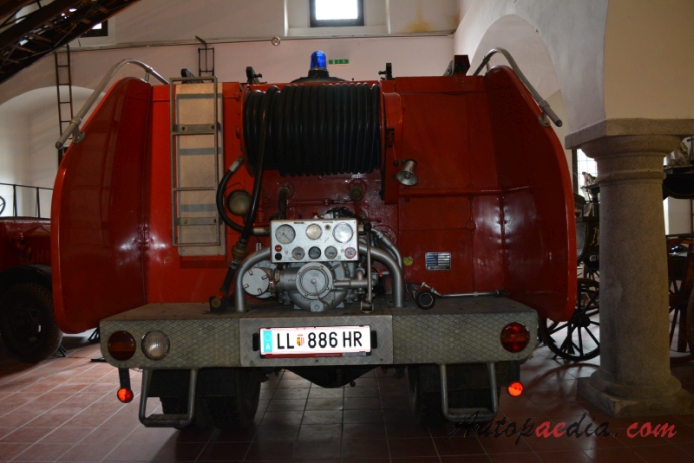 Steyr 680M 1960-1984 (1970 TLF-A 4000 Konrad Rosenbaür fire engine), rear view