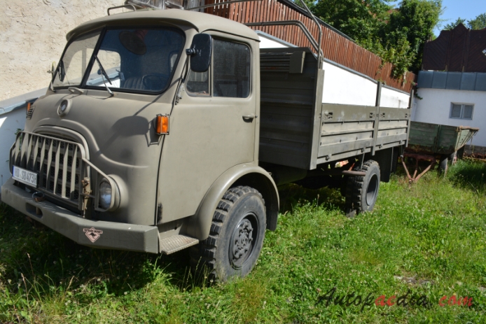 Steyr 680M 1960-1984 (pojazd wojskowy), lewy przód