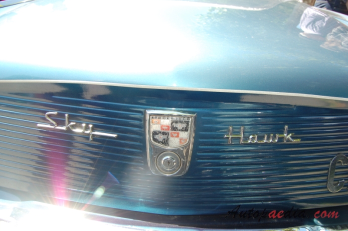 Studebaker Hawk 1956-1964 (1956 Sky Hawk cabriolet 2d), emblemat tył 