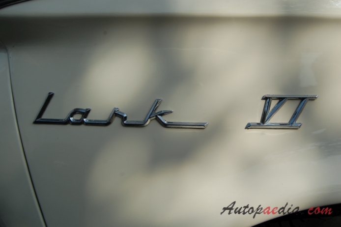 Studebaker Lark 1st generation 1959-1961 (1961 Lark VI cabriolet 2d), side emblem 
