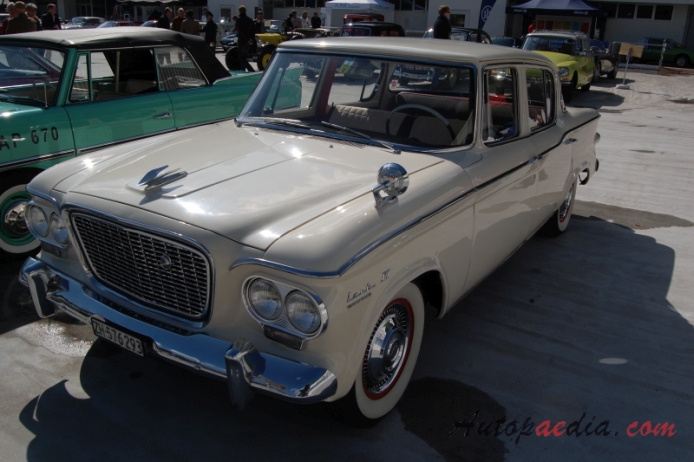 Studebaker Lark 1st generation 1959-1961 (1961 Lark VI sedan 4dt), left front view