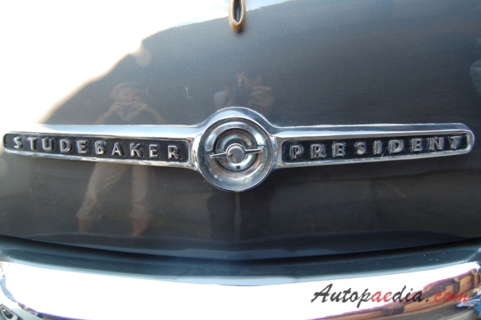 Studebaker President 1955-1958 (1955 Speedster), emblemat tył 