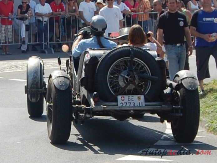 Stutz 8-Cylinder 1926-1935 (1929 DV32), rear view