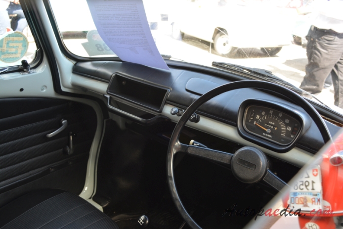 Subaru 360 1958-1971 (1968 Sedan), interior