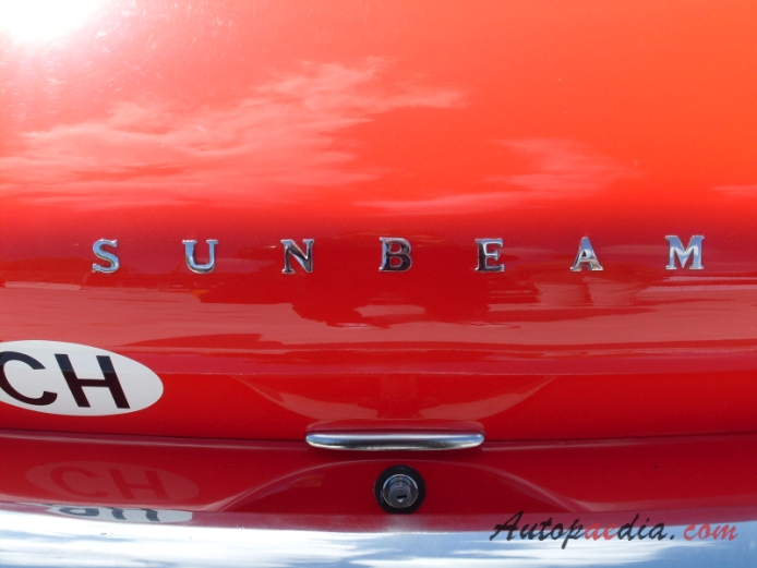 Sunbeam Alpine 2. generacja 1959-1968 (1960 Series I 1494ccm), emblemat tył 