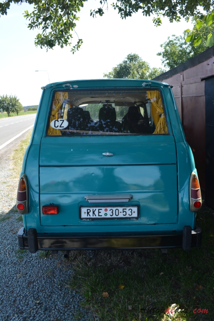 TAZ 1500 1985-1999 (1985-1996 van), rear view