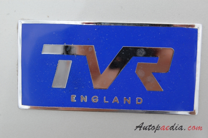 TVR M series 1972-1979 (1978-1979 3000 S Convertible 2d), emblemat przód 