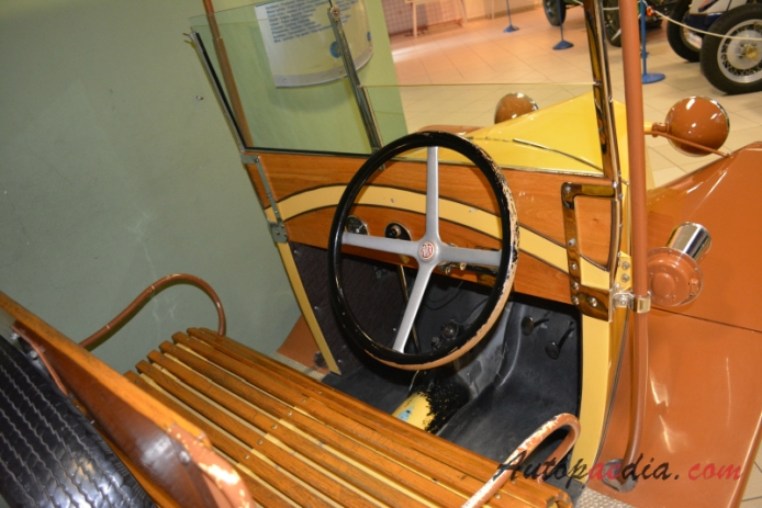 Tatra 12 1926-1936 (wóz strażacki), wnętrze