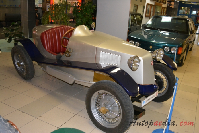Tatra 12 1926-1936 (auto wyścigowe replika), prawy przód