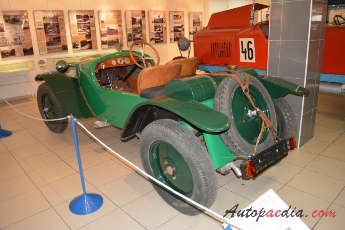 Tatra 12 1926-1936 (roadster), lewy tył