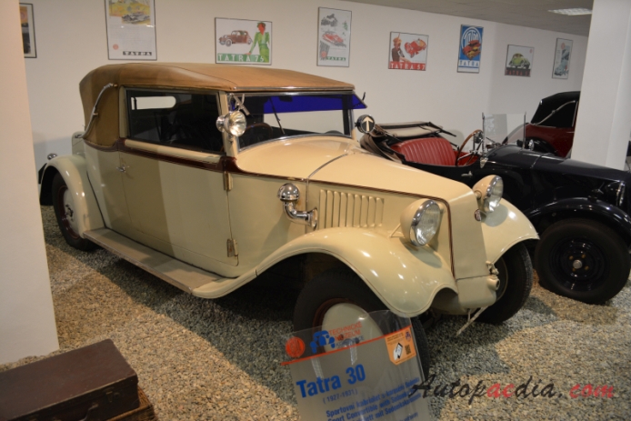 Tatra 30 1927-1931 (sport cabriolet 2d), prawy przód